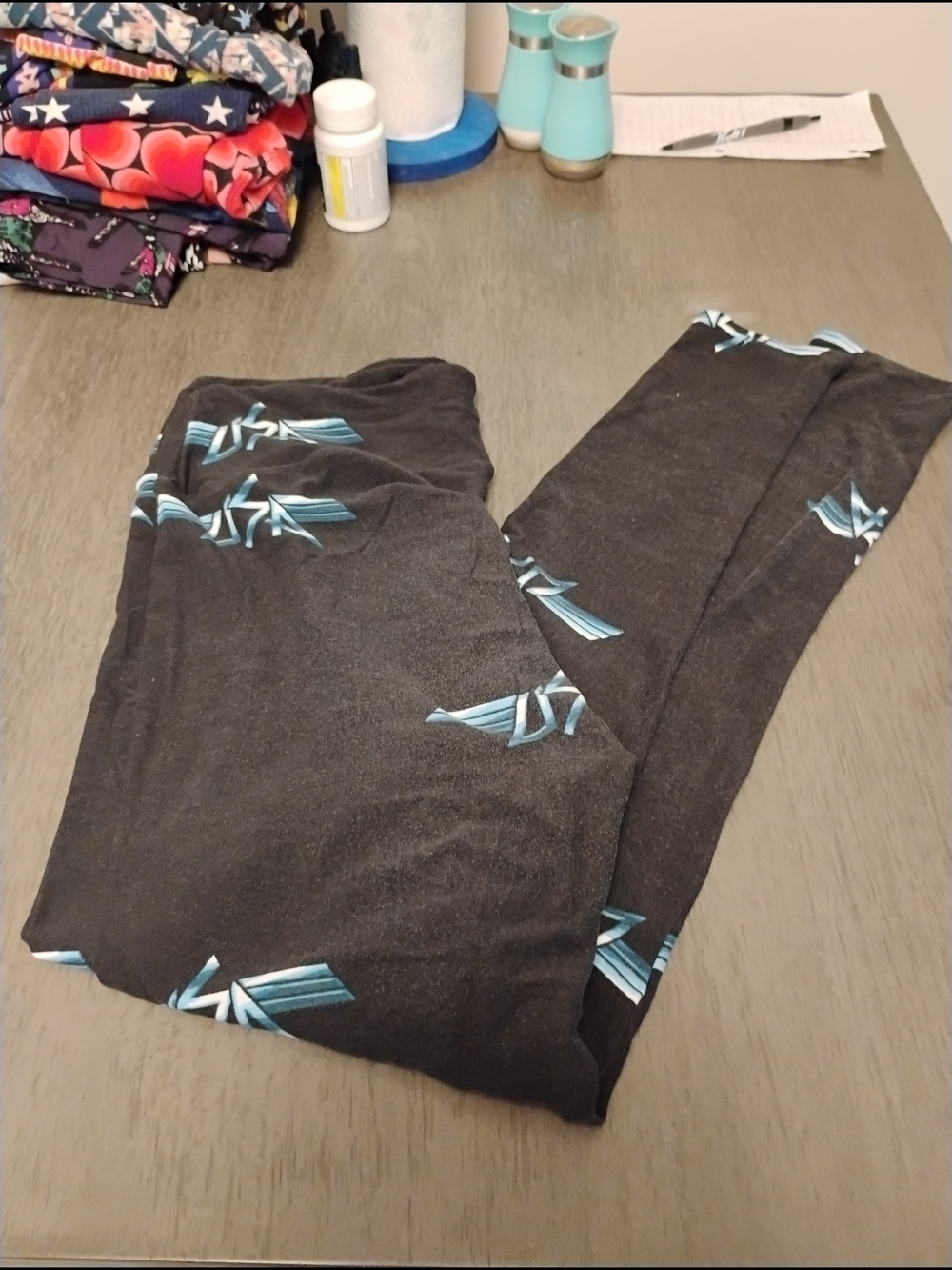 LuLaRoe Black Leggings with Teal Geometric Accents